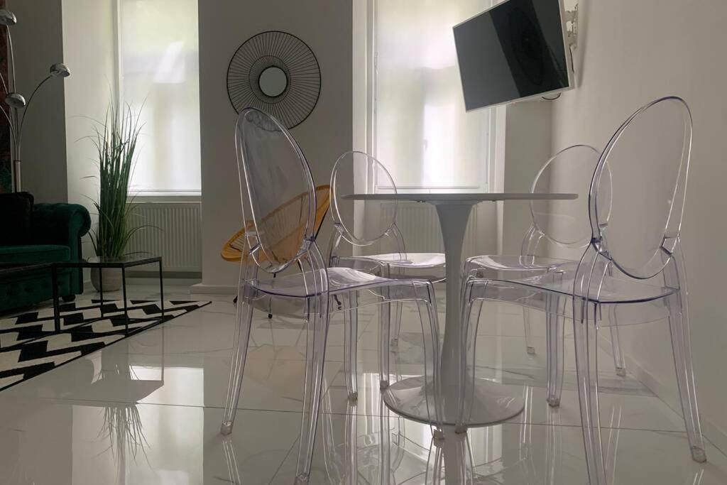 Cool City Center Apt. @ Metro And Shopping Street Wien Exterior foto